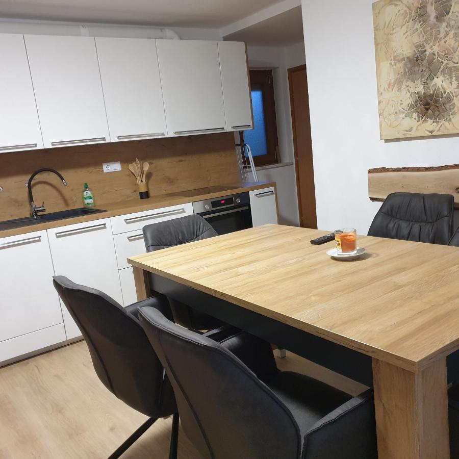 Apartmaji Pri Medvedu Bohinj Exteriér fotografie